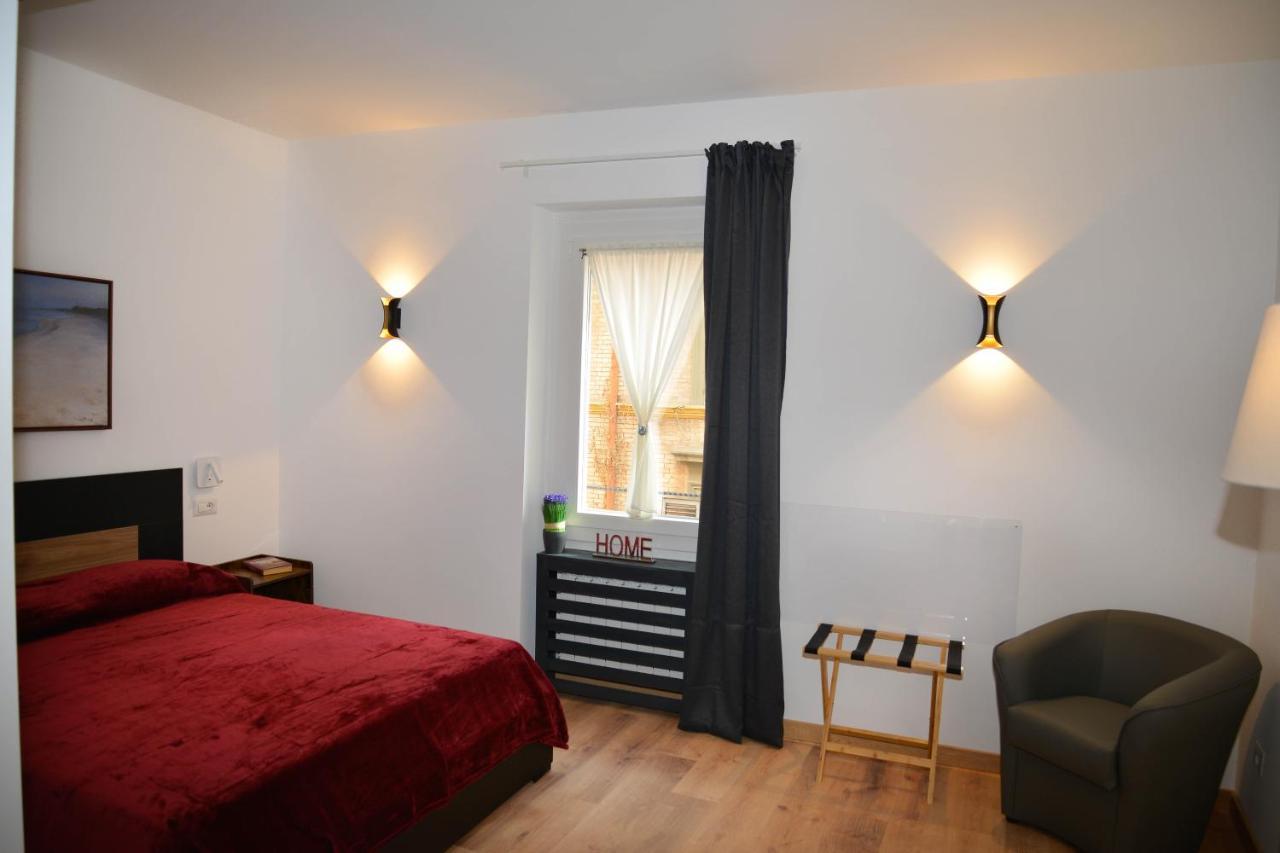 Fidia Palace Claudia'S Apartment Colosseo روما المظهر الخارجي الصورة