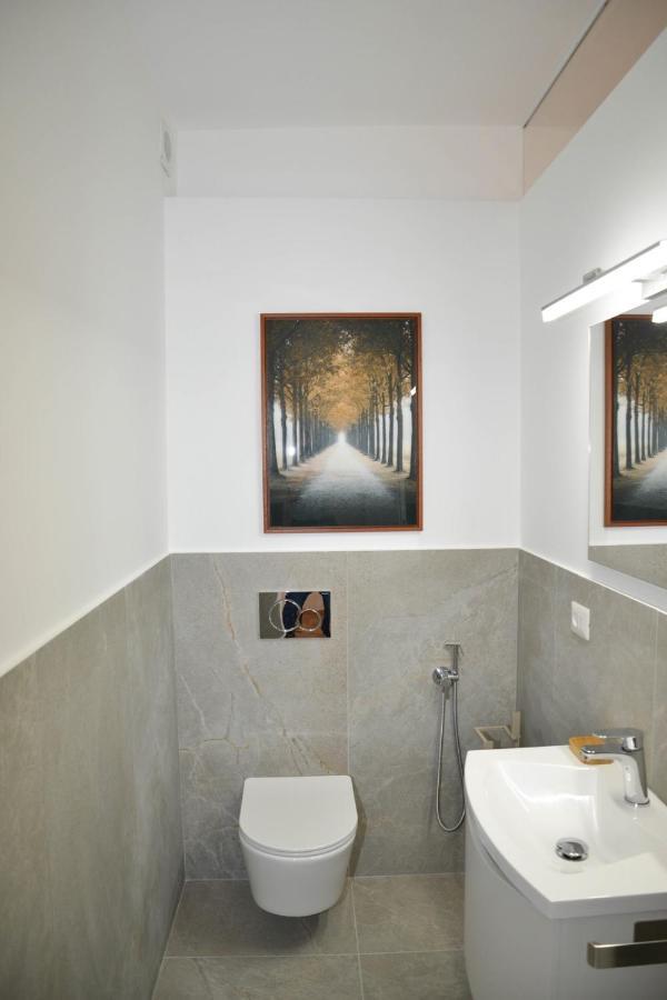 Fidia Palace Claudia'S Apartment Colosseo روما المظهر الخارجي الصورة